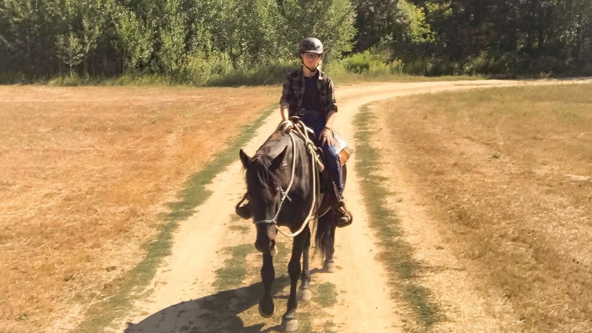 Milo the Mustang Makes Progress - First Trail Ride a Success!