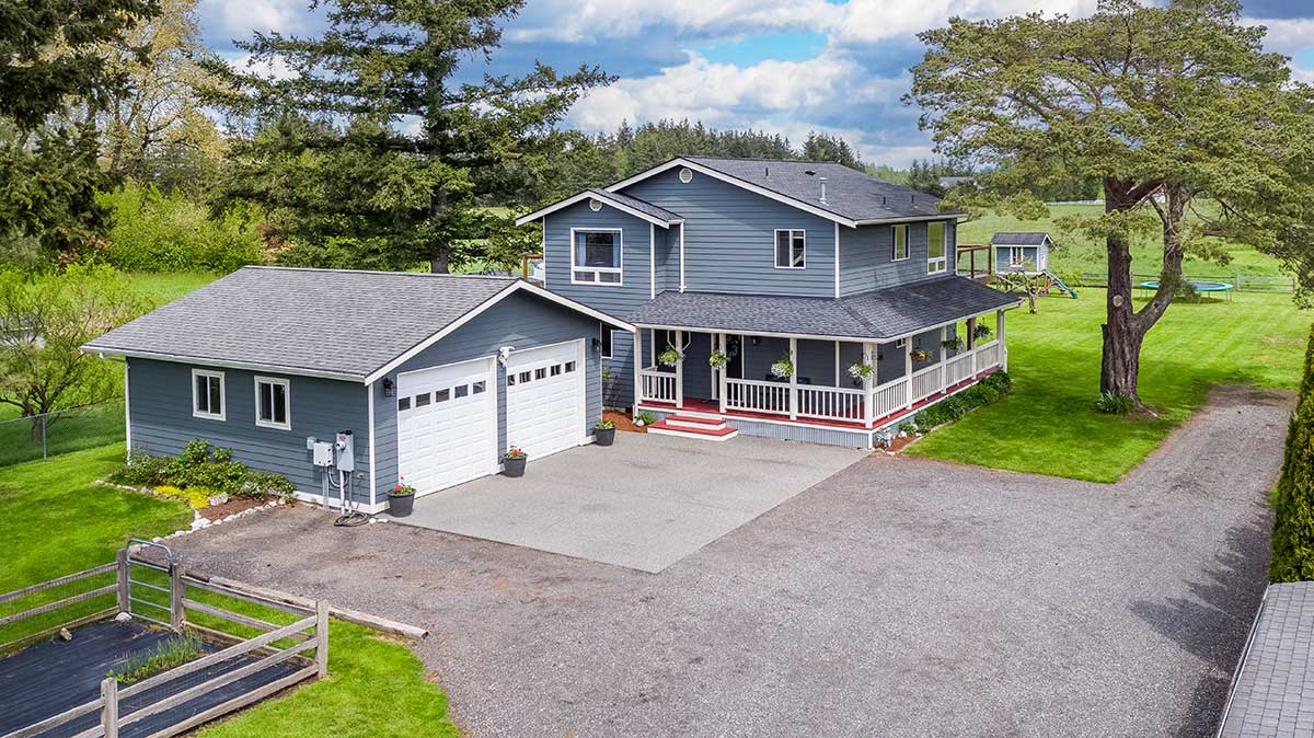 6558 Northwest Dr, Ferndale, WA 98248, Picture perfect shy 5-acre, fully fenced hobby farm