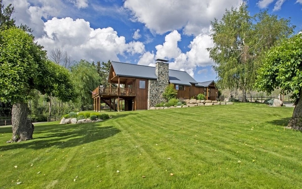 Pipestone Canyon Ranch and Venue Twisp WA Real Estate The