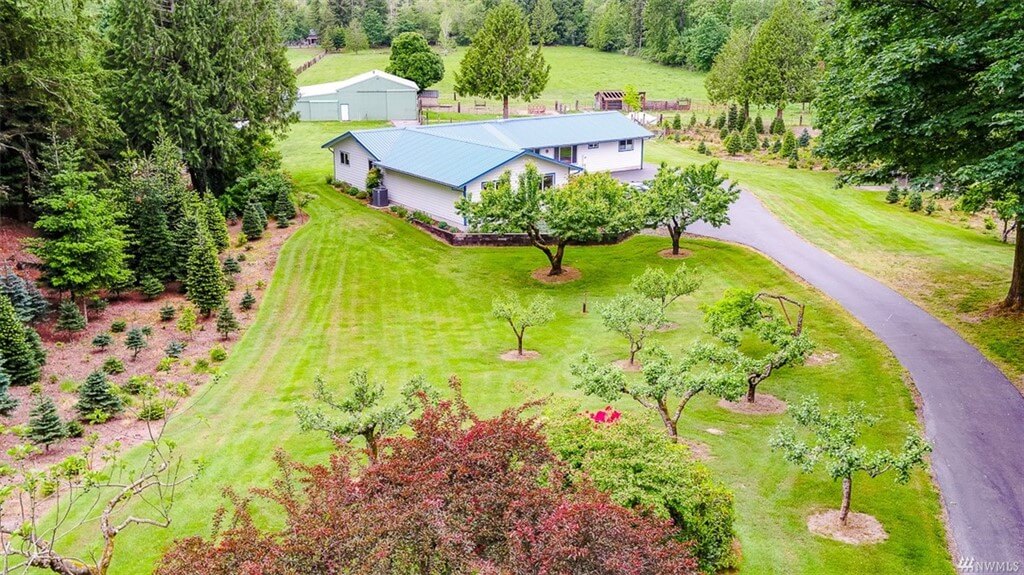 11706 126th Ave NW, Gig Harbor, WA - Nearly 10 acres is a hobbyist's dream